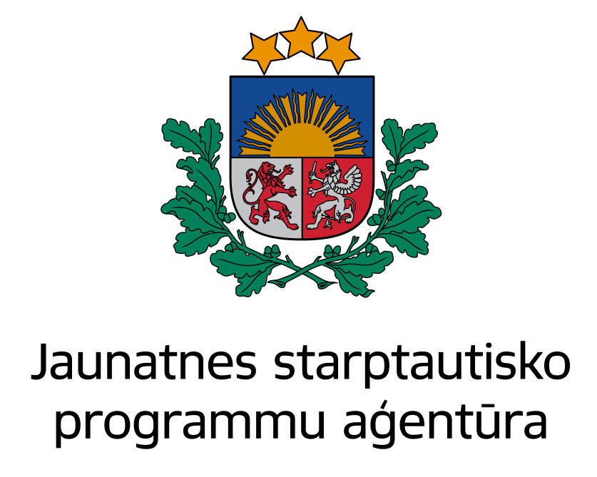 Gaišs fons un krāsains logo ar organizācijas nosaukumu