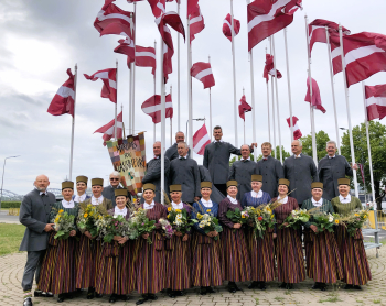 Senioru deju kolektīvs KLASESBIEDRI