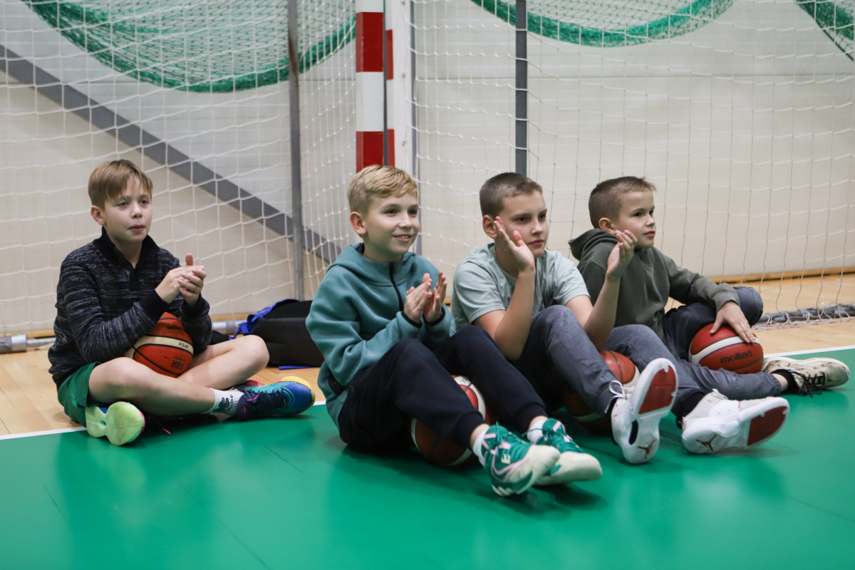 Reģionālās basketbola līgas spēle Mārupē. "Mārupes SC" : BK "Jaunpils