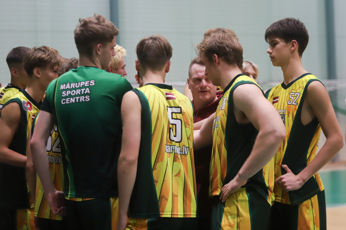 Reģionālās basketbola līgas spēle Mārupē. "Mārupes SC" : BK "Jaunpils