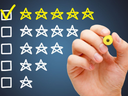 Vizuālis ar infografiku ar zvaigznītēm